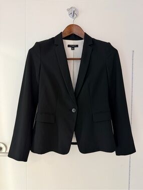 NWOT Ann Taylor Black Tailored Single-Button Blazer